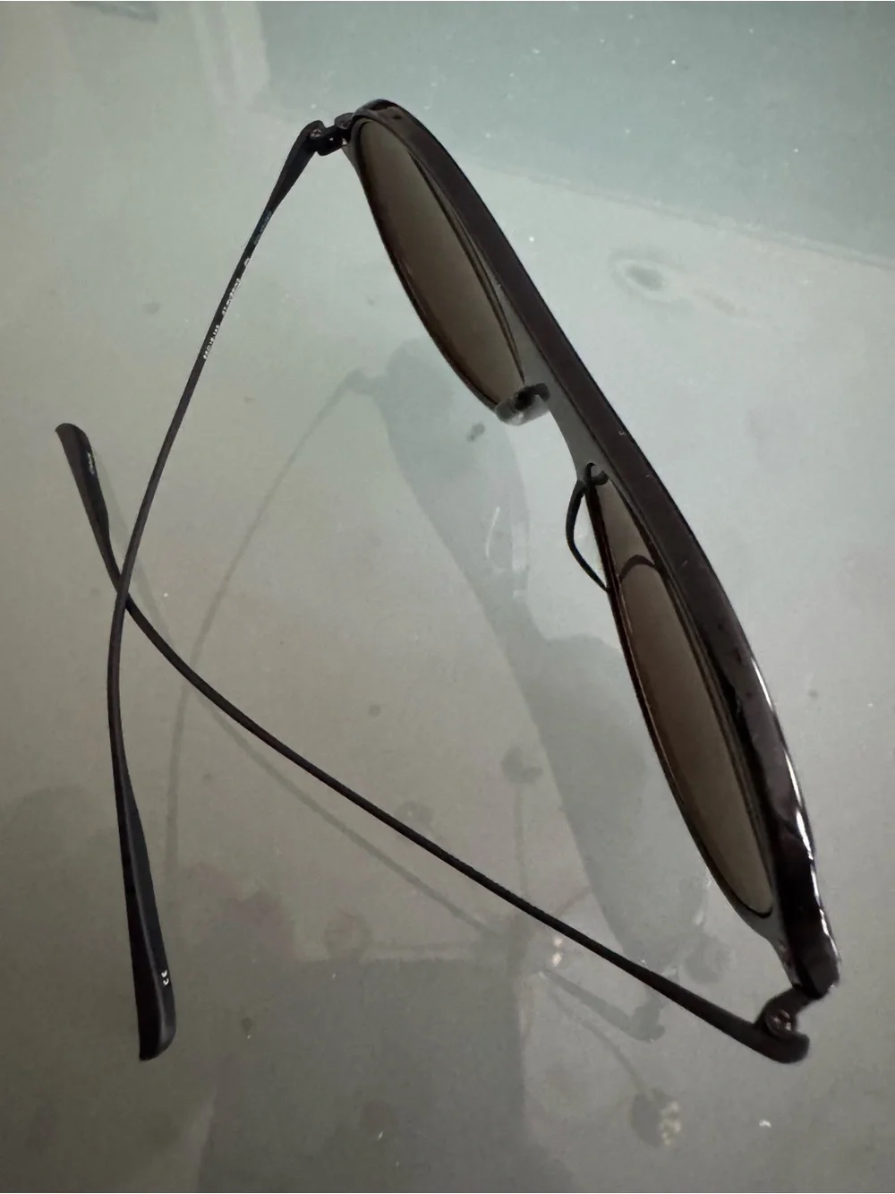 Men's Black Aviator-Style Sunglasses